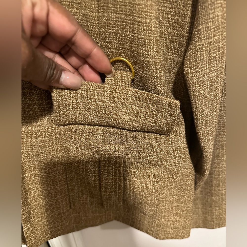 Kari New York Brown Blazer with attached Cami & necklace - Picture 4 of 7